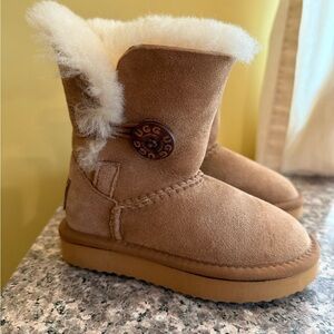 UGG Kids Brown Boots with Cream Fur